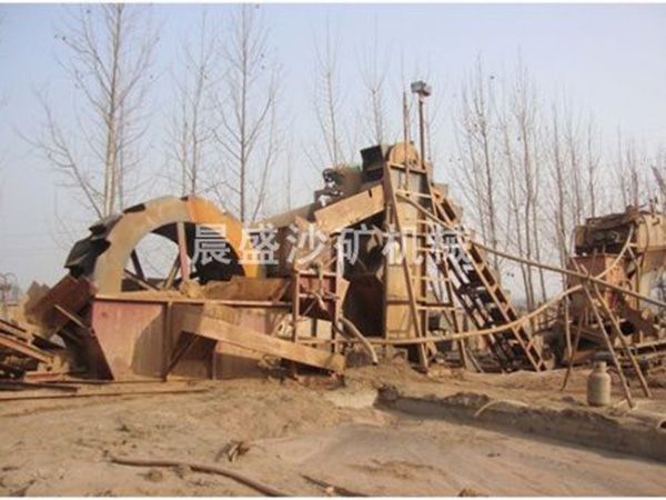 工作（zuò）中的製砂機.jpg